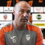 FC Lorient : Alexandre Dujeux aborde l&rsquo;incertitude sur Isaak Touré et les montages vidéo pour les jeunes.