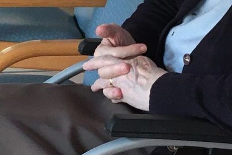 Résidents de l’Ehpad Granvelle abandonnés : plainte des familles en cours à Besançon.