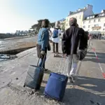 Régulation de l’afflux touristique : des politiques complexes en débat dans plusieurs pays