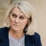 Le gouvernement renonce au doublement des franchises médicales, mais prévoit une augmentation.