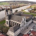 L&rsquo;abbaye des Prémontrés reçoit une étoile du Guide Michelin, une reconnaissance culinaire.