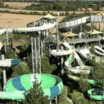 Les toboggans attirent de nouveaux visiteurs et renforcent l’industrie des loisirs en France
