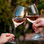 Pourquoi les rosés varient-ils en couleur, entre saumon, orange et fuchsia ?