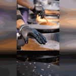 Pénurie de crêpiers dans les restaurants bretons affecte le secteur de la restauration.