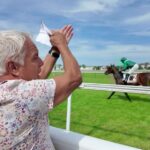 Fréquentation en hausse dans la filière hippique malgré un manque de spécialisation.