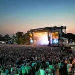 Festivals en Bretagne : une affluence record mais des incertitudes persistent dans le secteur.