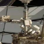 Sophie Adenot et Anil Menon réussissent une sortie spatiale avec une antenne fonctionnelle.