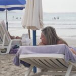 La Ciotat interdit les transats privés sur la plage en raison de l&rsquo;érosion côtière.