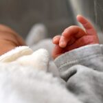 Medef présente un livre blanc sur le congé parental et le système de garde en France.