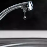 Des collectivités bretonnes appliquent des tarifs réduits pour réduire la consommation d&rsquo;eau.