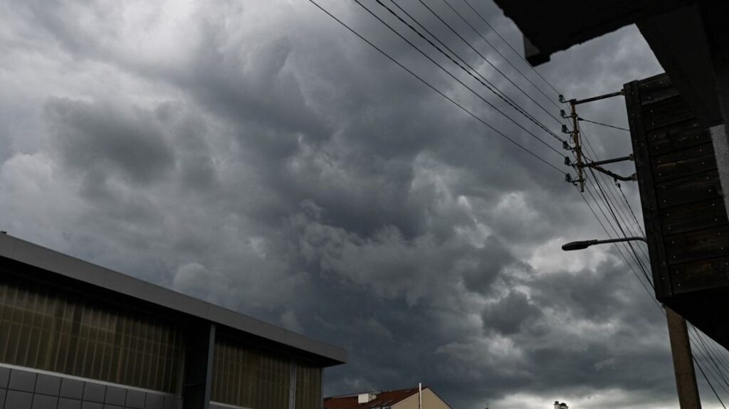 Vigilance aux orages : 39 départements en alerte orange par Météo-France jeudi après-midi