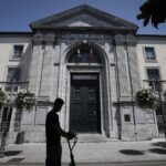 Deux frères en détention provisoire pour traite d’êtres humains en France.