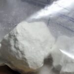Les douanes saisissent 812 kg de cocaïne dans les Pyrénées-Orientales, saisie terrestre majeure.