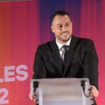 Sébastien Delogu, député LFI, sort de garde à vue après une altercation avec des policiers.