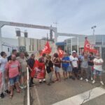 Blocage des salariés de Fibre Excellence à Tarascon face à un risque environnemental malgré la fermeture du site.