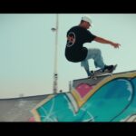 Vincent Matheron présente le skateboard à Marseille en vue des Jeux Olympiques.