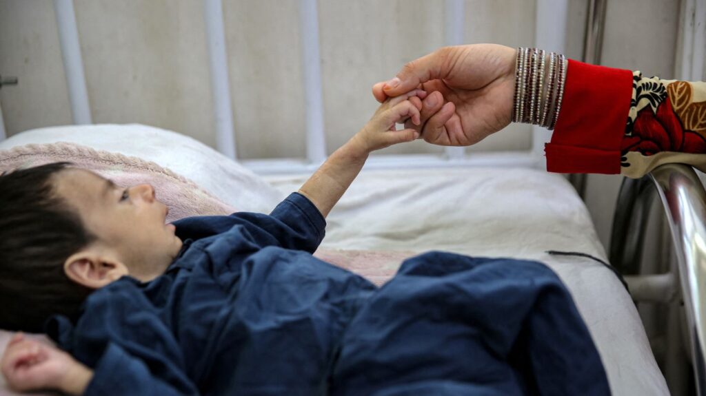Malnutrition en Afghanistan : Médecins sans frontières alerte sur l’état grave des nourrissons.