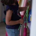 Rentrée scolaire : parents d’enfants handicapés confrontés à un manque d’AESH en France