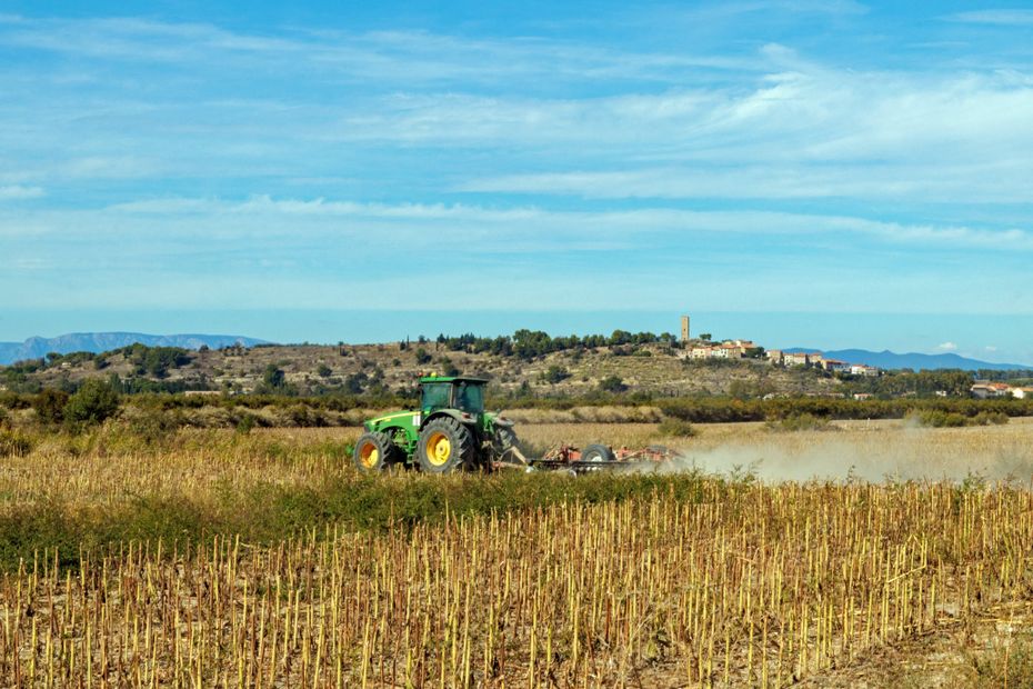 3 000 mètres cubes de déchets agricoles brûlés près d’une usine de méthanisation en France