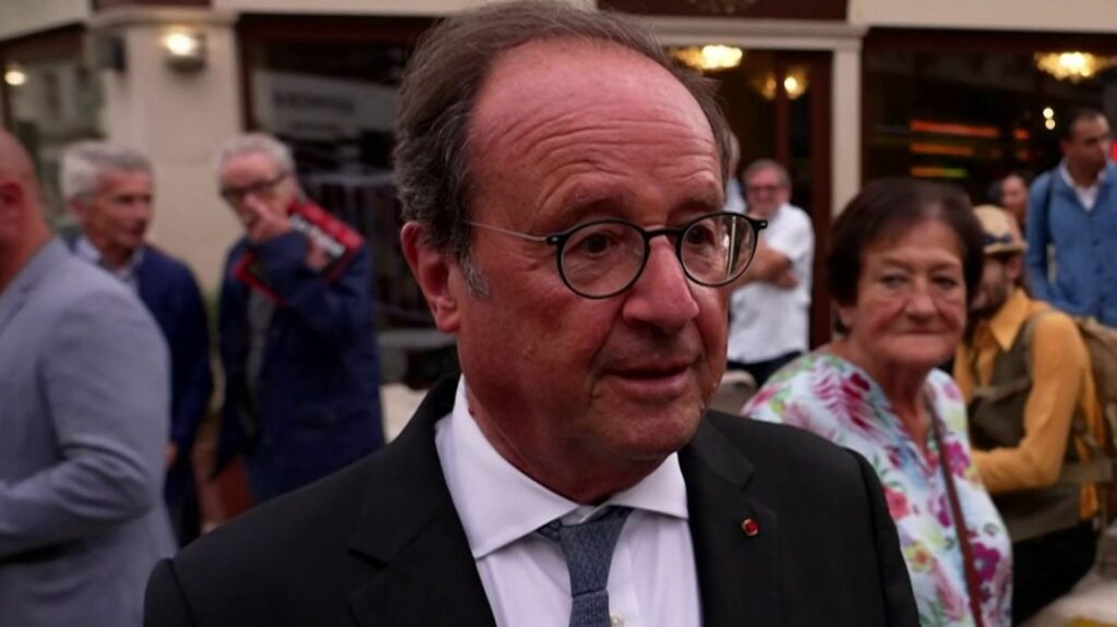 François Hollande prend la parole aux universités d’été de la gauche, signe d’une réactivation politique.