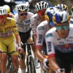 Chute de Tadej Pogacar : bouleversements dans le classement du cyclisme professionnel