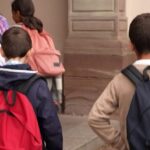 Rentrée scolaire : stratégies des parents pour apaiser l&rsquo;anxiété des enfants en France