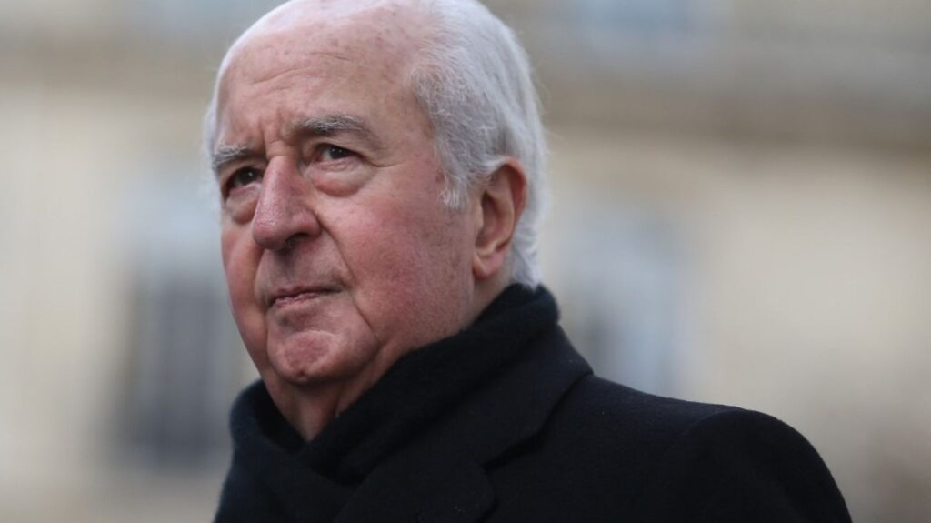 Mort d’Édouard Balladur : Nicolas Sarkozy évoque son rôle de mentor et d’ami.