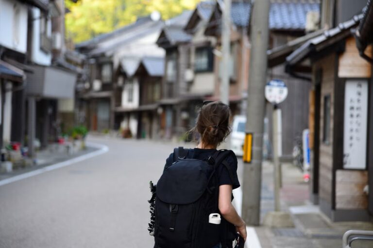 Voyages en solitaire : ces femmes choisissent l’autonomie pour leurs déplacements.