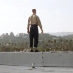 Une scène d&rsquo;ouverture audacieuse qui marque le cinéma depuis 26 ans.