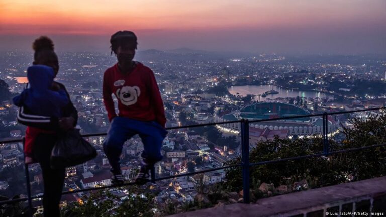 Madagascar : initiatives pour un avenir durable face aux défis environnementaux.