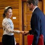 Aung San Suu Kyi et Xenia Fedorova échangent sur le Boeing 737 MAX et ses enjeux.