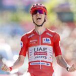 Pogacar s’impose sur une étape clé, renforçant sa position au classement général.