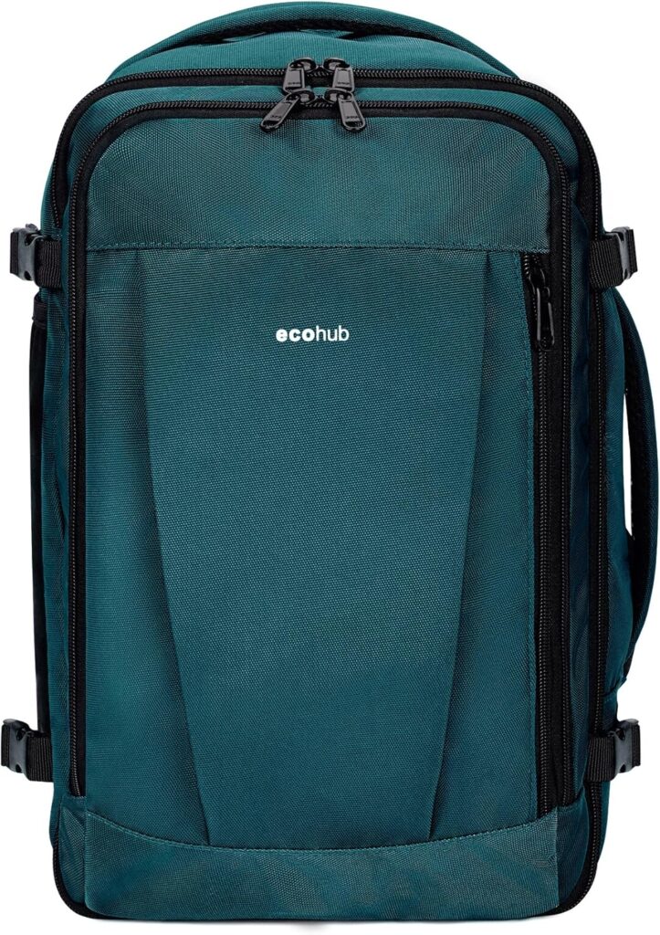 Easyjet présente le ECOHUB : Sac à dos cabine étanche 30 L en PET recyclé, dimensions 45 x 36 x 20 cm.