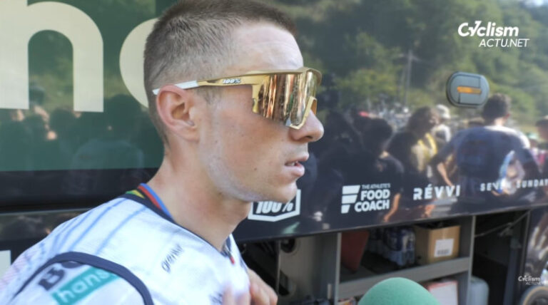 Remco Evenepoel déclare son intention de redevenir champion du monde après la Clasica San Sebastian.