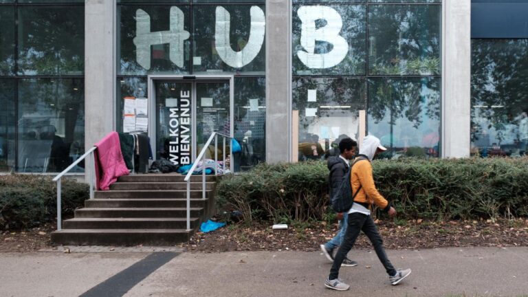 Bruxelles suspend temporairement les services du Hub humanitaire en raison de contraintes opérationnelles.