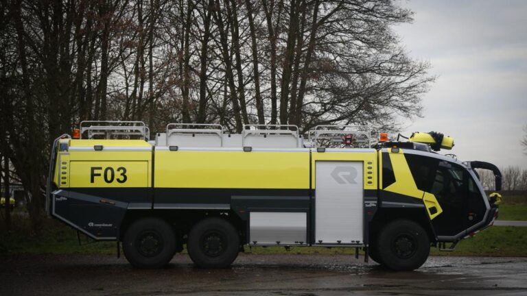 Incendie dans les Fagnes : l’armée déploie trois véhicules Panther pour intervenir.