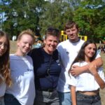 Festival Move&Fun à Bully-les-Mines : des adolescents organisent des activités pour leurs pairs.