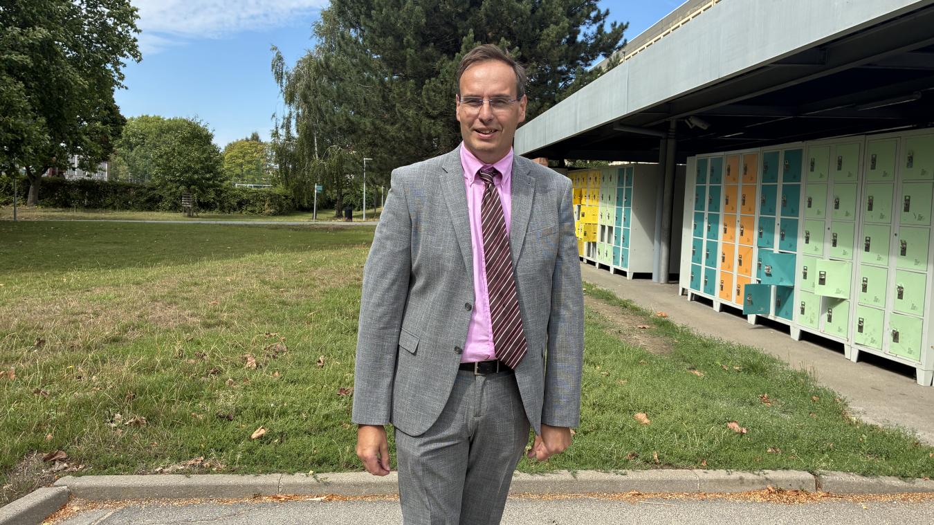 Frédéric Bernard, nouveau proviseur de la Cité des Flandres à Hazebrouck, valorise le travail.