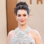 Anne Hathaway confrontée à un emploi du temps chargé pour ses projets cinématographiques.