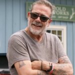 Sterling Point : le fils de Jeffrey Dean Morgan et Hilarie Burton apparaît à 6min46.