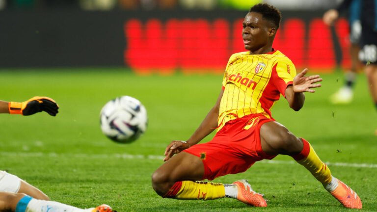 Mamadou Sangaré quitte Lens pour rejoindre Brentford après le Prix Marc-Vivien Foé.
