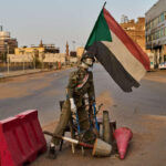 Fin de l&rsquo;état d&rsquo;urgence à Khartoum au Soudan, tensions persistantes sur le terrain.