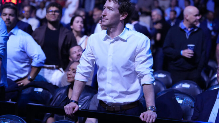 Mark Zuckerberg développe l’IA en libre accès pour contrer l’influence de la Chine.