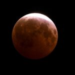 Éclipse de Lune du 28 août : images marquantes d’un phénomène astronomique rare