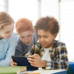 L’École française face aux défis du numérique dans l’enseignement et la formation des enseignants