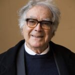 Carlo Ginzburg explore les discordances dans l&rsquo;histoire et leur influence sur la recherche.