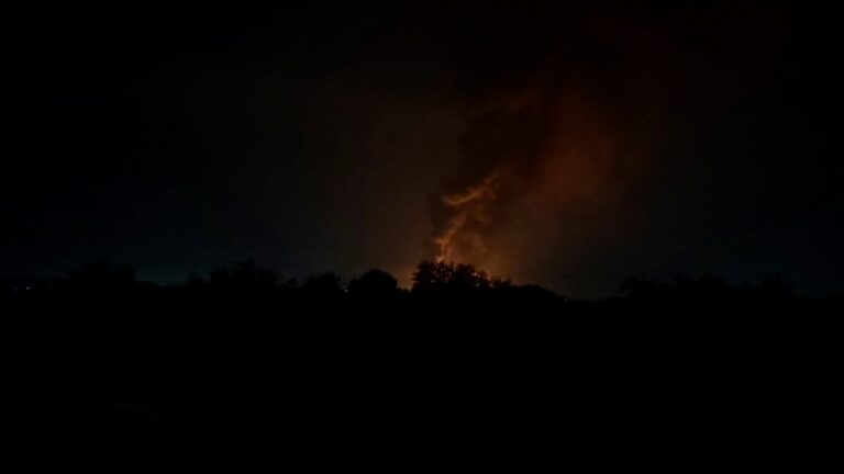 Alerte aux missiles à Kiev, plusieurs explosions signalées dans la capitale ukrainienne.