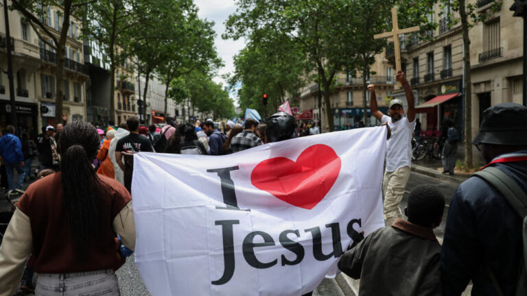 Congolais de Paris : Les femmes pasteures des églises évangéliques de réveil en première ligne