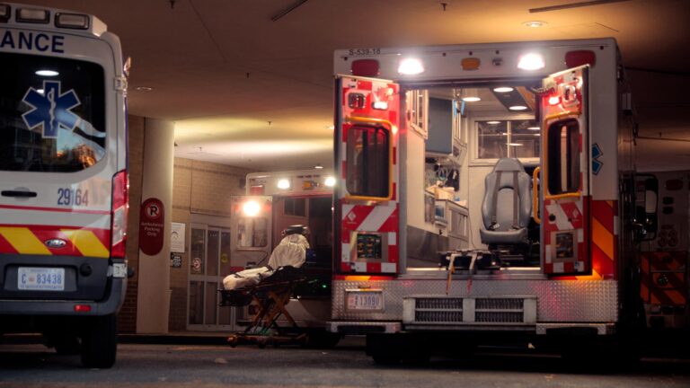 Épidémie de diarrhées explosives aux États-Unis : deux décès signalés.