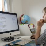 IA et éducation : les devoirs réalisés par ChatGPT soulèvent des questions éthiques.